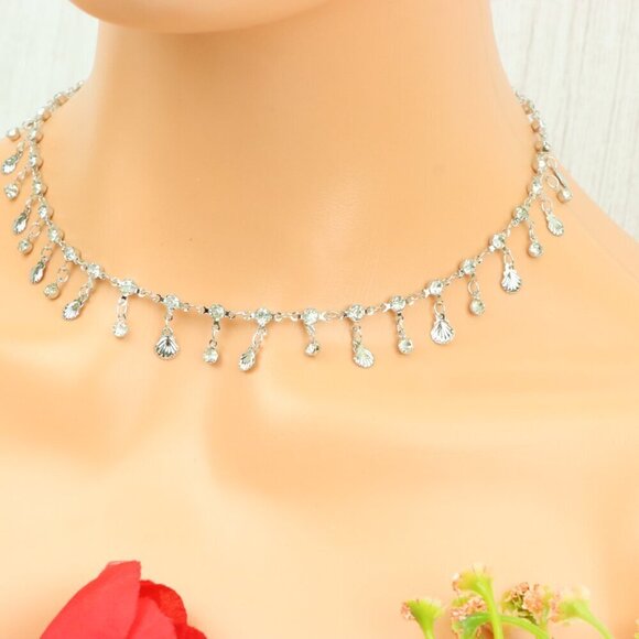 "Minimalist & Elegant Necklace Chain – Perfect for Women & Girls | UNVRC1270 - Picture 8 of 10